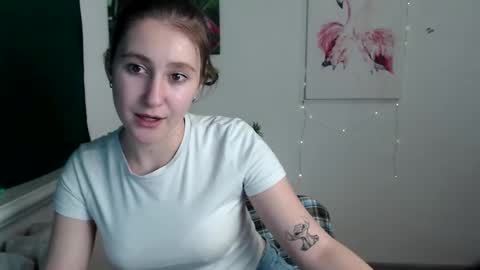 kamilla_love_ online show from November 21, 2025, 2:05 pm