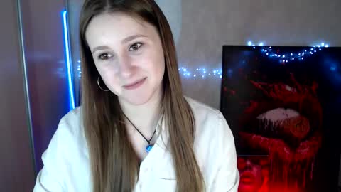 kamilla_love_ online show from April 21, 2026, 12:11 pm