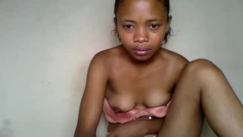 kamillah69 online show from December 1, 2025, 3:00 am