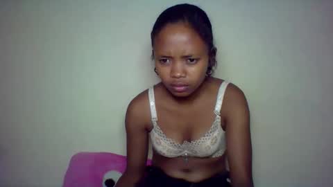 kamillah69 online show from February 16, 2026, 2:02 pm