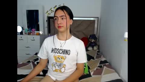 Snapshot of kammi_candy chatting on June 6, 2026, 1:21 am -- kammi -- online show from June 6, 2026, 1:21 am