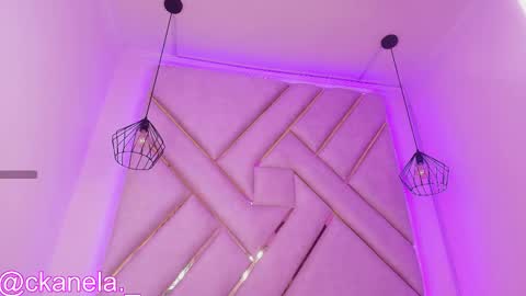 Cami online show from October 4, 2025, 12:14 pm