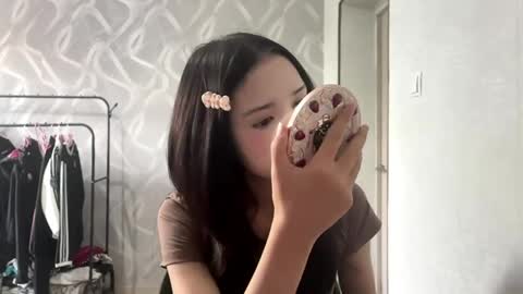 Snapshot of kanishabroadstone chatting on May 12, 2026, 9:06 am Lily online show from May 12, 2026, 9:06 am