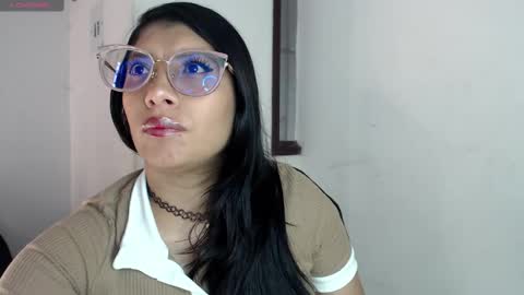 Snapshot of kanroji_mitsuri_11 chatting on October 16, 2025, 8:43 pm Sanctuary online show from October 16, 2025, 8:43 pm