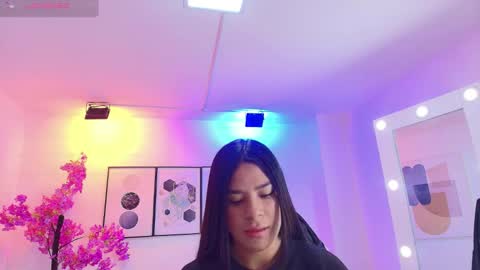 Kaori online show from October 3, 2025, 12:24 pm