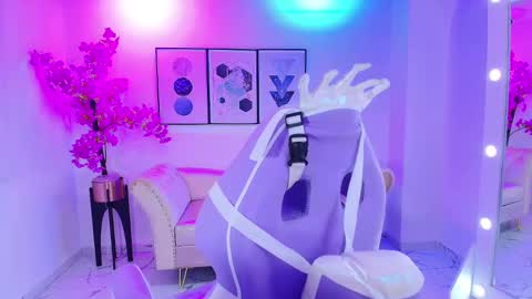 Kaori online show from October 20, 2025, 12:27 pm