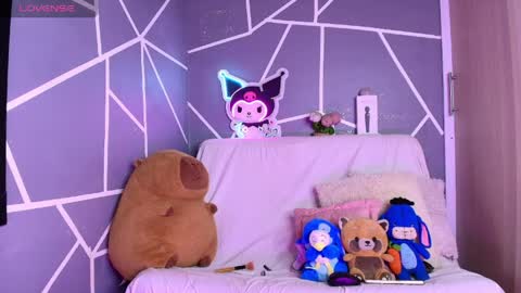 kaoriille online show from April 18, 2026, 5:22 am