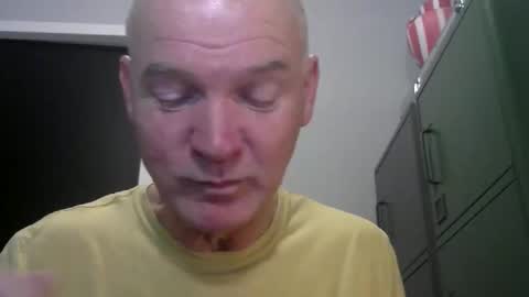 Robbie online show from November 23, 2025, 5:29 am