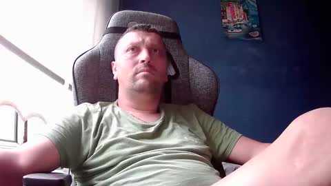 karasimsek54 online show from May 17, 2026, 9:28 am
