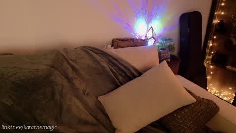 Snapshot of karathemagic chatting on February 2, 2025, 3:54 am I am here around 5am GMT karathemagic online show from February 2, 2025, 3:54 am