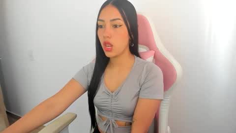 Snapshot of karely_sweet_ chatting on May 20, 2026, 2:12 pm karely_sweet_ online show from May 20, 2026, 2:12 pm