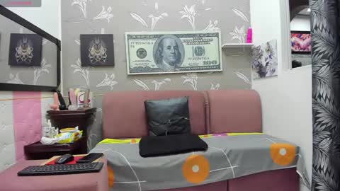 Karen online show from February 12, 2025, 12:37 am