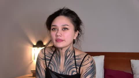 karenhotflirt online show from May 15, 2026, 2:46 pm