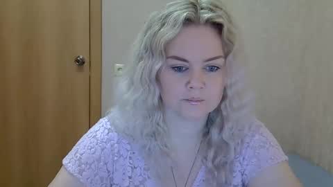 karennelsonx online show from January 11, 2026, 9:14 am