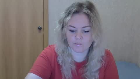 karennelsonx online show from May 26, 2026, 12:23 pm