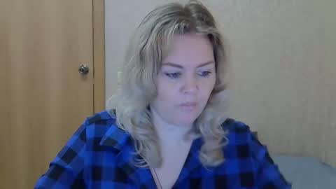 karennelsonx online show from May 28, 2026, 8:44 am