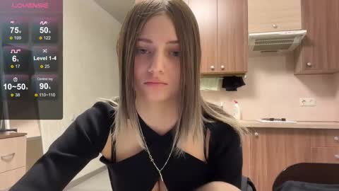 Snapshot of karensimilton chatting on February 3, 2026, 3:06 pm May online show from February 3, 2026, 3:06 pm