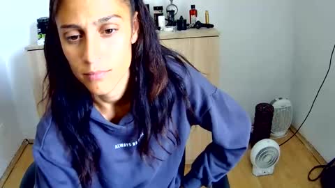 karenwinston online show from May 15, 2026, 12:23 pm