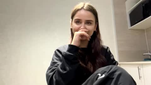 kareystutsman online show from December 15, 2025, 7:07 pm