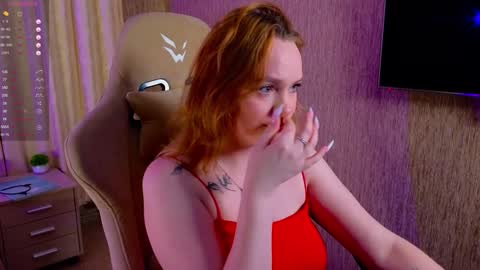 Snapshot of kari_lunna chatting on December 2, 2024, 6:32 pm Karoline online show from December 2, 2024, 6:32 pm