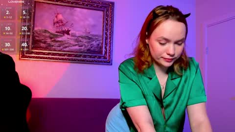 Snapshot of kari_lunna chatting on December 14, 2024, 4:45 am Karoline online show from December 14, 2024, 4:45 am