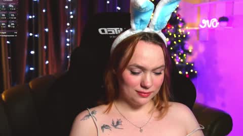 Snapshot of kari_lunna chatting on December 25, 2024, 6:20 am Karoline online show from December 25, 2024, 6:20 am