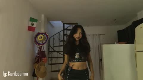 Snapshot of karibeam chatting on October 26, 2025, 7:31 pm K online show from October 26, 2025, 7:31 pm