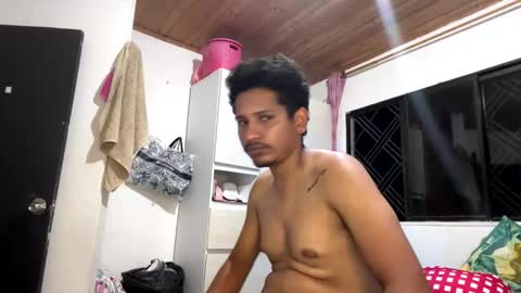 Snapshot of kariina_candy chatting on February 17, 2026, 4:20 am kariina candy and fox online show from February 17, 2026, 4:20 am