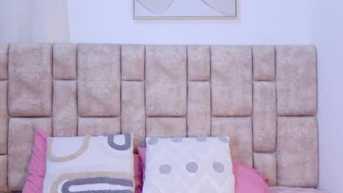 kariina_wong online show from November 26, 2025, 9:27 pm