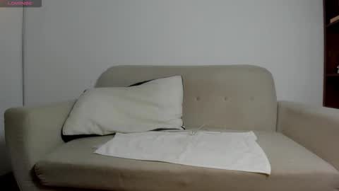 Snapshot of karimthompson chatting on October 24, 2025, 1:51 pm Karim online show from October 24, 2025, 1:51 pm