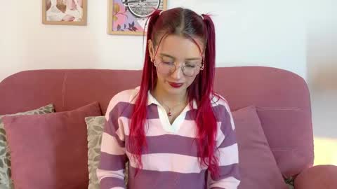 Snapshot of karina2smith chatting on May 27, 2026, 7:00 pm karina online show from May 27, 2026, 7:00 pm