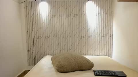 Snapshot of karina_aurora chatting on December 21, 2025, 5:14 am karina_aurora online show from December 21, 2025, 5:14 am