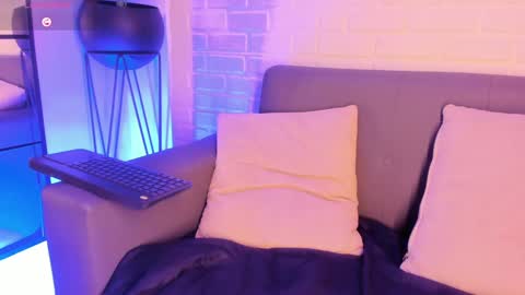 Snapshot of karina_gomez_18 chatting on January 29, 2025, 9:12 am Kari online show from January 29, 2025, 9:12 am