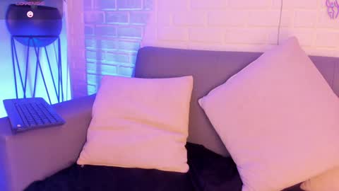 Snapshot of karina_gomez_18 chatting on January 30, 2025, 7:50 am Kari online show from January 30, 2025, 7:50 am