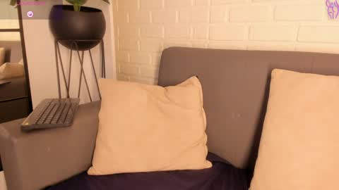 Snapshot of karina_gomez_18 chatting on February 1, 2025, 5:07 am Kari online show from February 1, 2025, 5:07 am