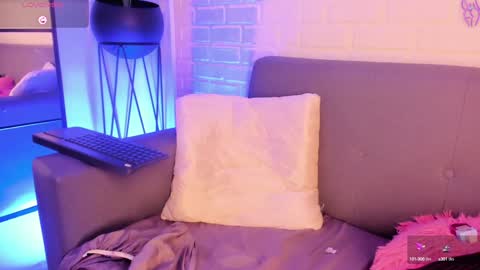 Snapshot of karina_gomez_18 chatting on February 5, 2025, 7:07 am Kari online show from February 5, 2025, 7:07 am