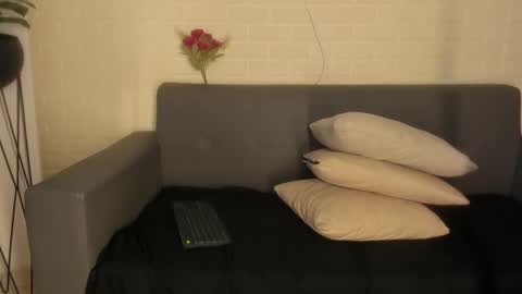 Snapshot of karina_gomez_18 chatting on September 20, 2025, 11:22 am Kari online show from September 20, 2025, 11:22 am