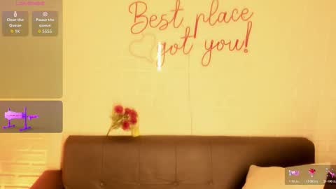 Snapshot of karina_gomez_18 chatting on October 30, 2025, 11:33 am Kari online show from October 30, 2025, 11:33 am