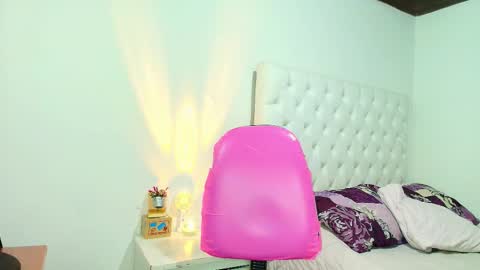 karina online show from October 29, 2025, 2:14 am