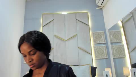 karinaacox online show from April 20, 2026, 12:30 pm