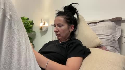 Snapshot of karinablair chatting on December 23, 2024, 7:52 pm Karina online show from December 23, 2024, 7:52 pm