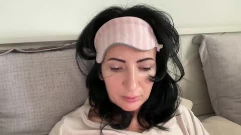 Snapshot of karinablair chatting on February 16, 2025, 1:27 pm Karina online show from February 16, 2025, 1:27 pm