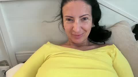 Karina online show from January 14, 2026, 1:28 pm