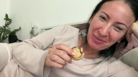Snapshot of karinablair chatting on April 7, 2026, 9:21 am Karina online show from April 7, 2026, 9:21 am