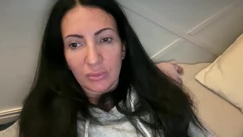 Snapshot of karinablair chatting on April 15, 2026, 3:35 am Karina online show from April 15, 2026, 3:35 am