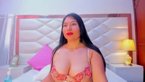 Snapshot of karinagomezxxx chatting on October 13, 2025, 1:55 pm Karina Gomez online show from October 13, 2025, 1:55 pm