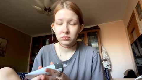 Karina online show from March 22, 2026, 7:12 am