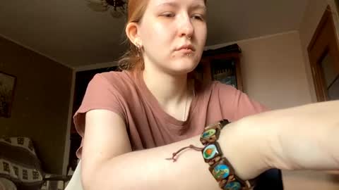 Karina online show from April 20, 2026, 7:55 am