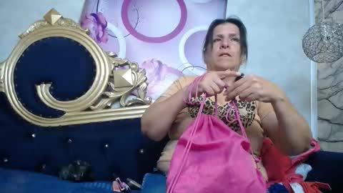 Snapshot of karito_mature17 chatting on October 20, 2025, 11:10 am Karito online show from October 20, 2025, 11:10 am