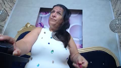 Snapshot of karito_mature17 chatting on October 29, 2025, 11:23 am Karito online show from October 29, 2025, 11:23 am